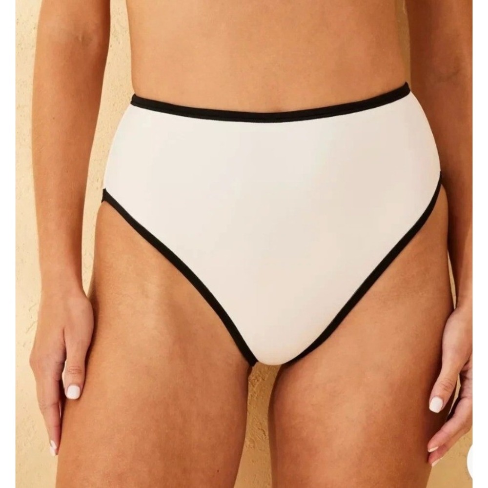 NWOT Shade & Shore White Black High Waisted Bikini Bottoms Contrast Trim Size S